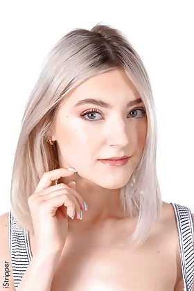 Overawes photos by Eva Elfie